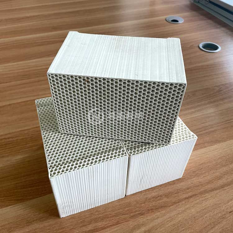 陶瓷蜂窝体
