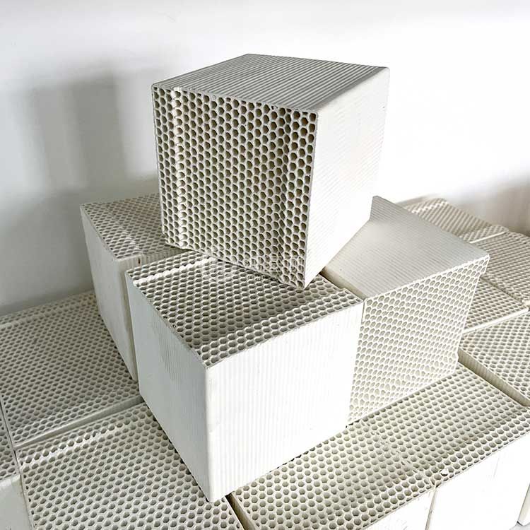 陶瓷蓄热体（蜂窝体)